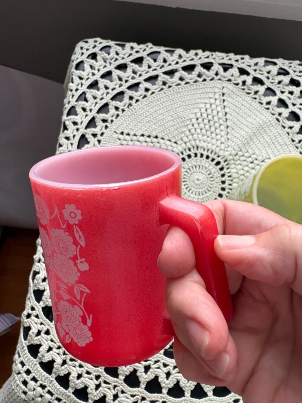 Vintage Federal Glass Calico Mugs Set of 2 Red Green Floral Milk Glass Cups** - Picture 4 of 5